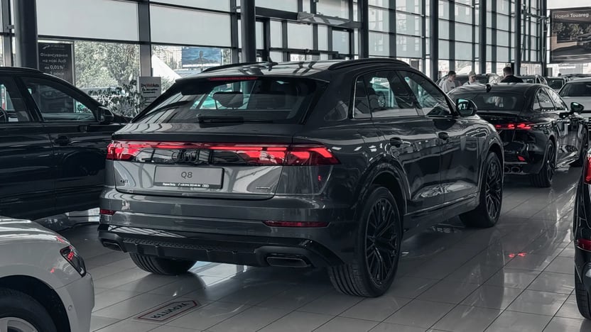 Зображення Audi Q8 50 TDI quattro