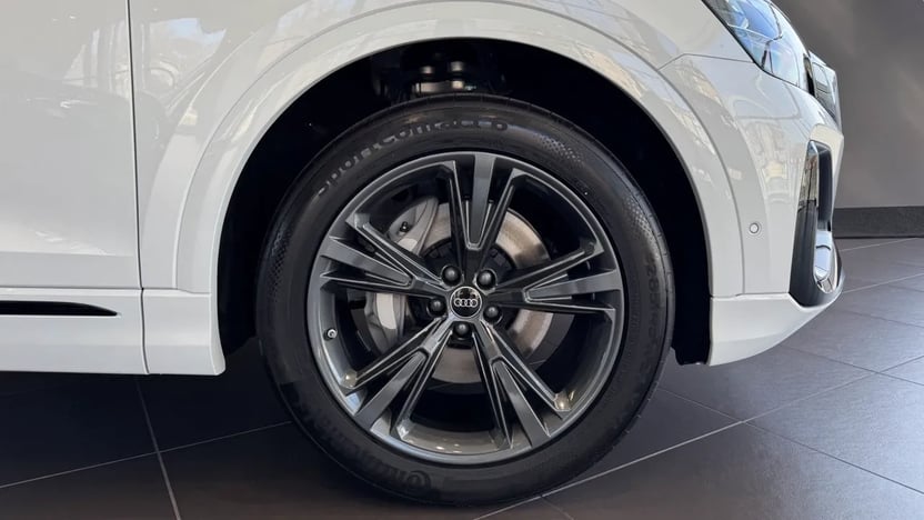 Зображення Audi Q8 50 TDI quattro