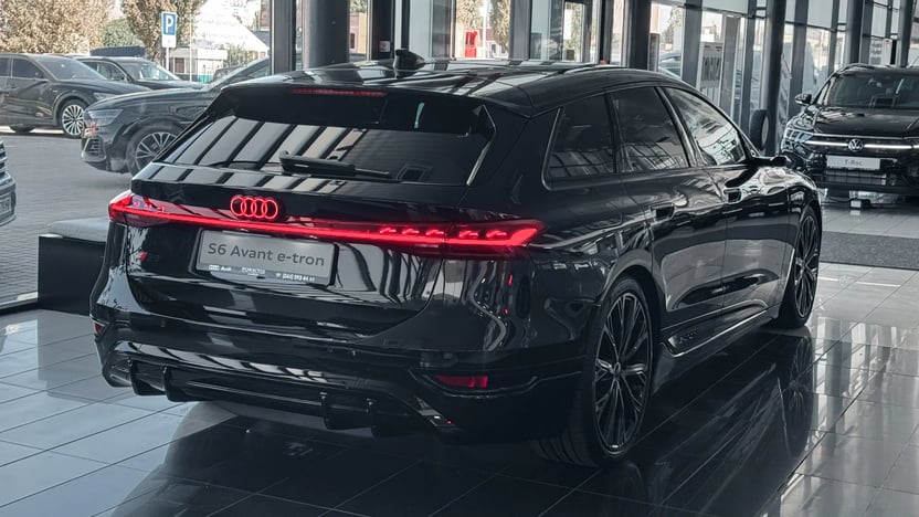 Зображення Audi S6 Avant e-tron