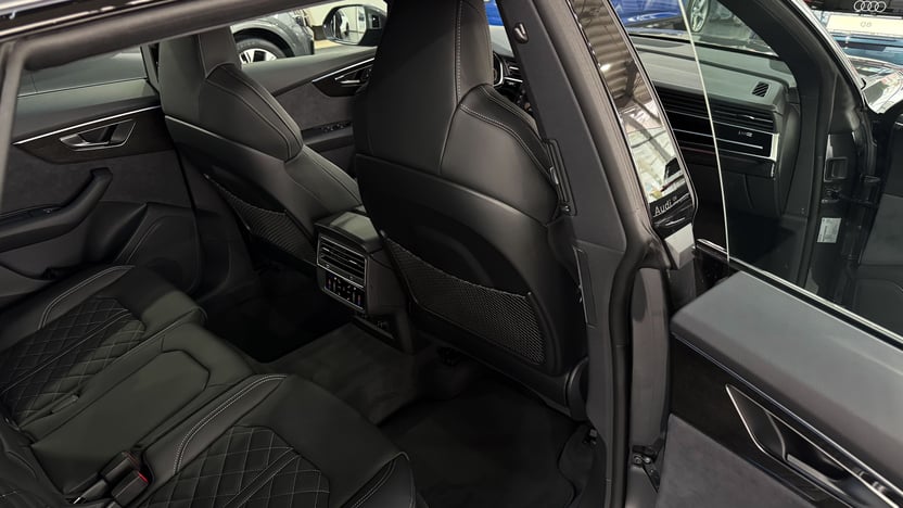 Зображення Audi Q8 55 TFSI quattro