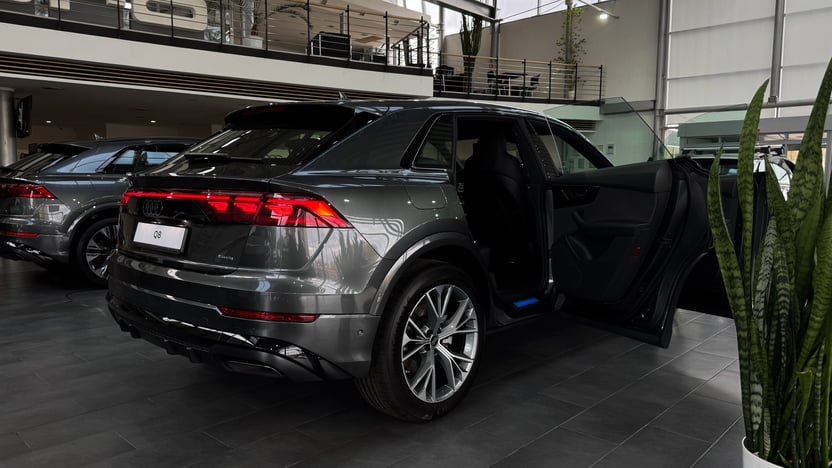 Зображення Audi Q8 55 TFSI quattro