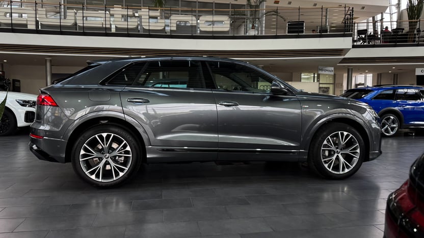 Зображення Audi Q8 55 TFSI quattro