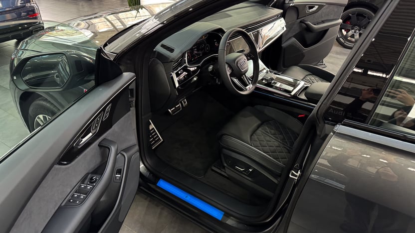 Зображення Audi Q8 55 TFSI quattro