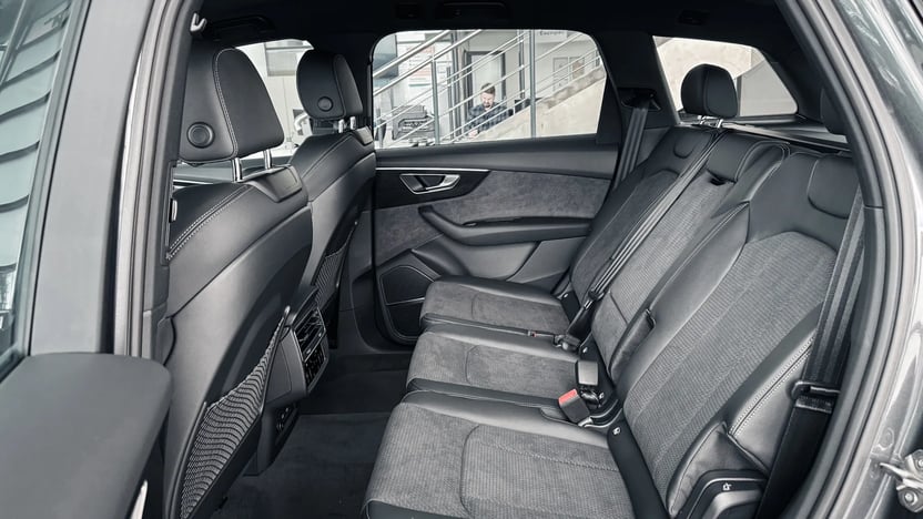 Зображення Audi Q7 50 TDI quattro S line