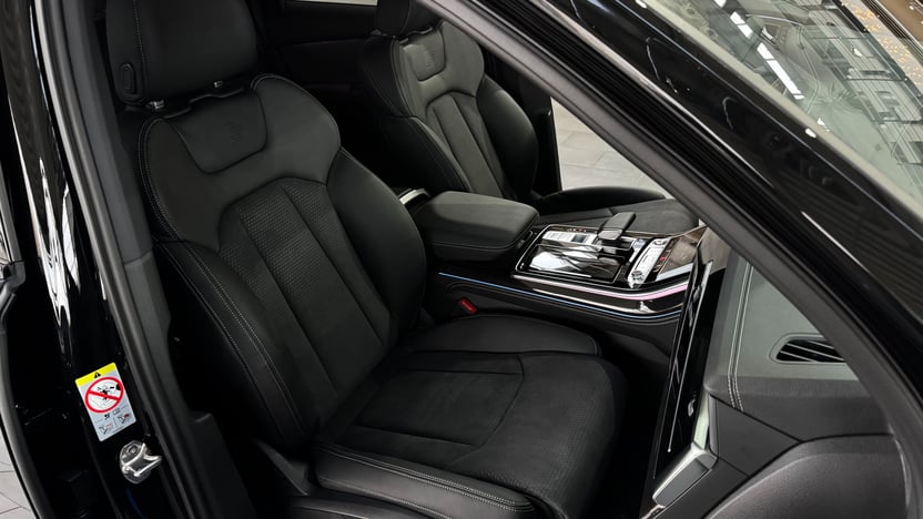 Зображення Audi Q7 50 TDI quattro S line