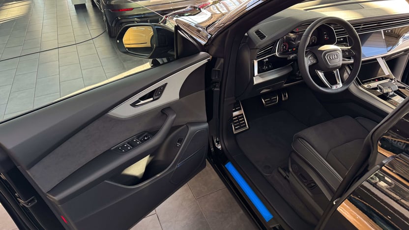 Зображення Audi Q8 50 TDI quattro