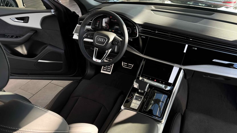 Зображення Audi Q8 50 TDI quattro