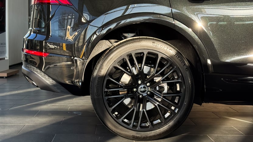 Зображення Audi Q8 50 TDI quattro