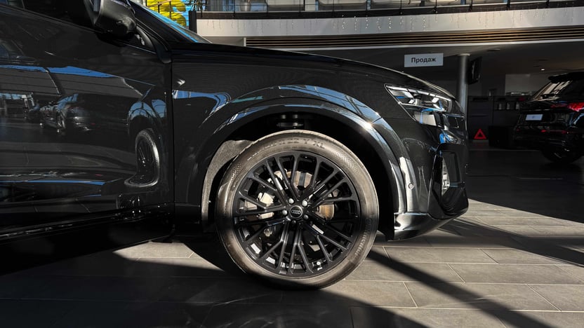 Зображення Audi Q8 50 TDI quattro