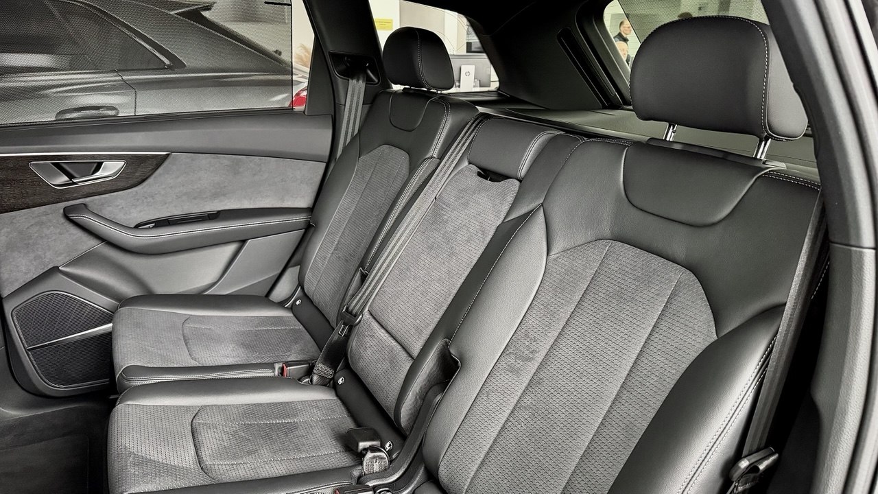 Зображення Audi Q7 50 TDI quattro S line