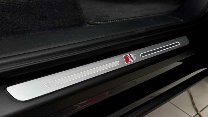 Зображення Audi Q7 50 TDI quattro S line