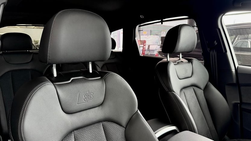 Зображення Audi Q7 50 TDI quattro S line