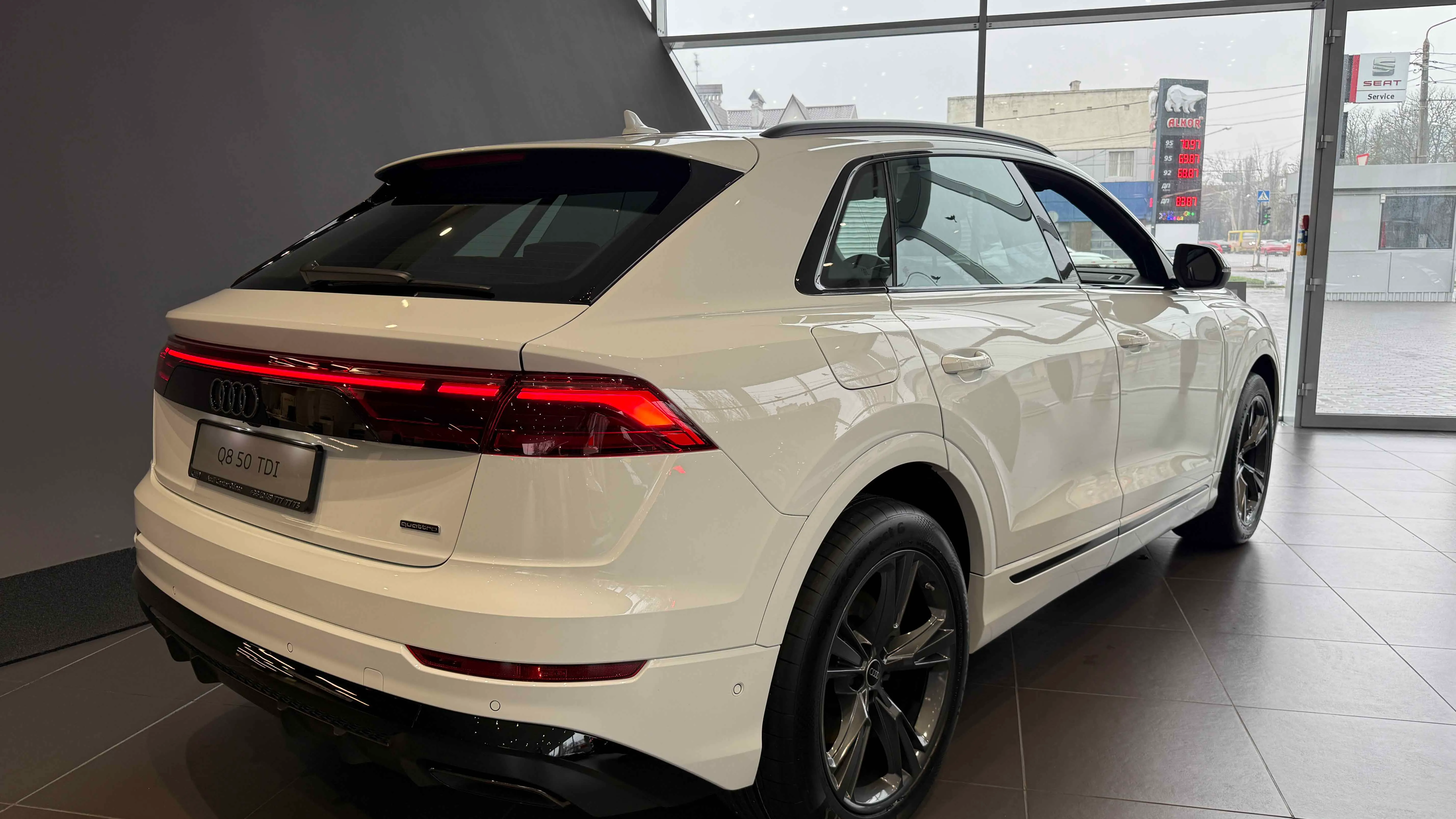 Зображення Audi Q8 50 TDI quattro