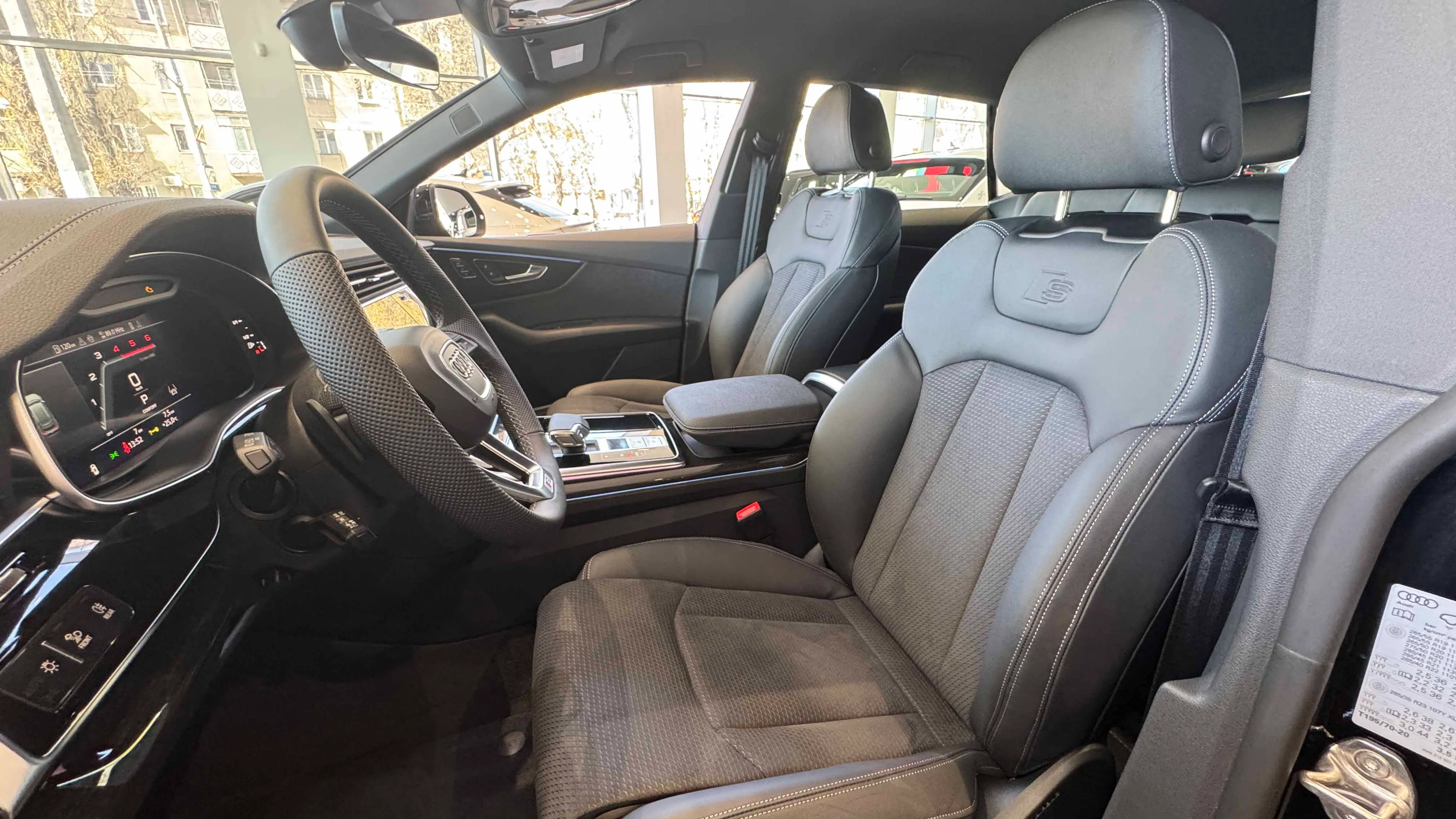 Зображення Audi Q8 50 TDI quattro