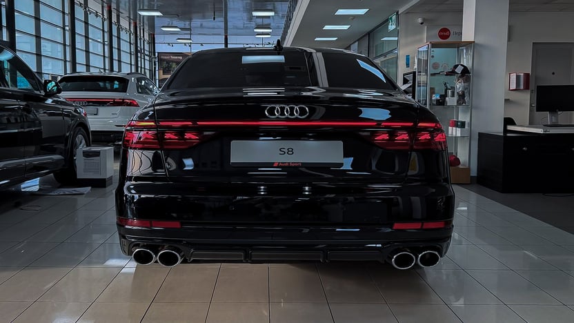 Зображення Audi S8 TFSI