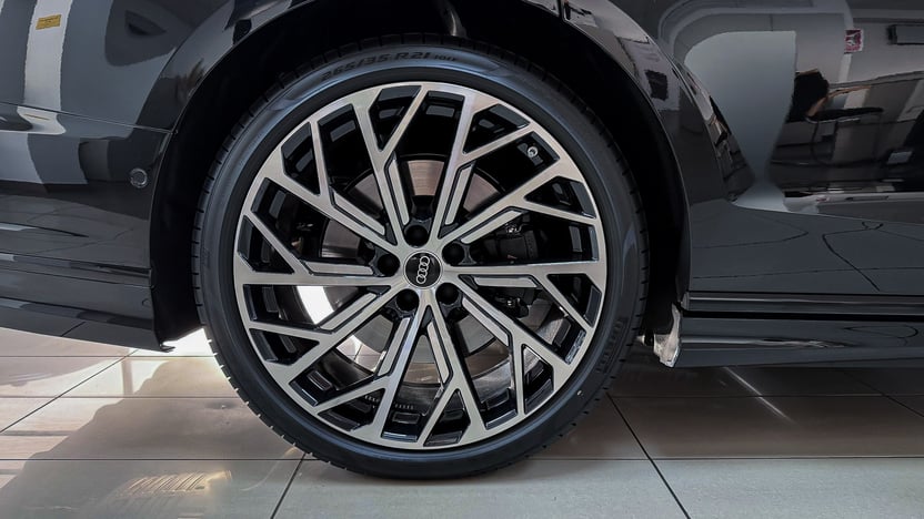 Зображення Audi S8 TFSI