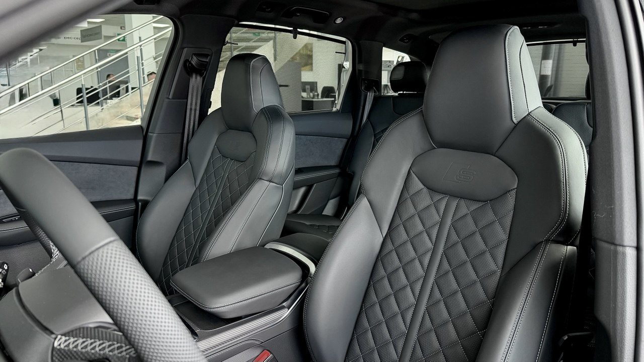 Зображення Audi Q7 50 TDI quattro S line