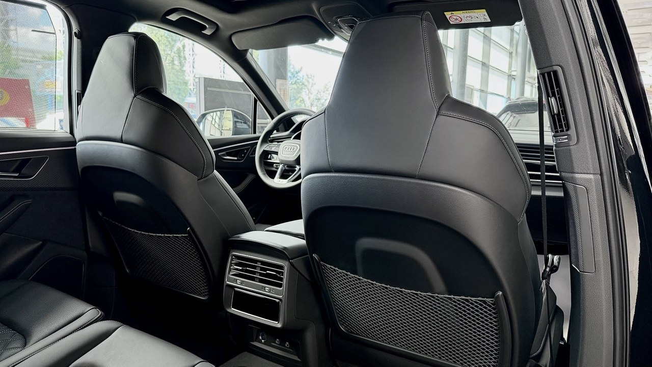 Зображення Audi Q7 50 TDI quattro S line