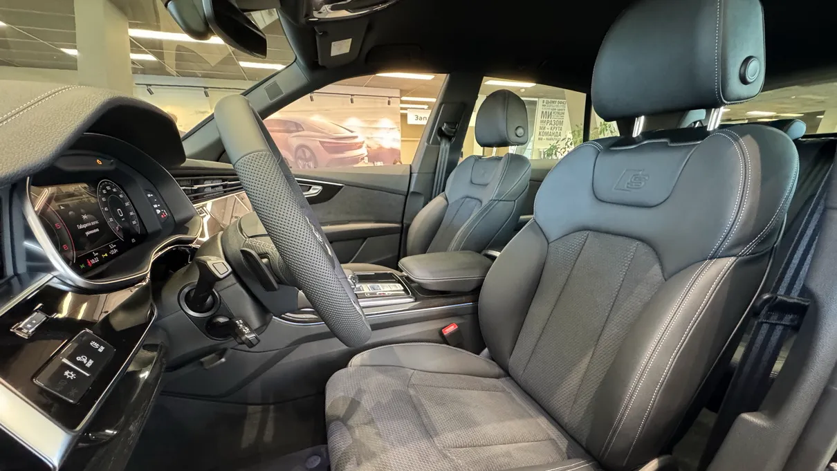 Зображення Audi Q8 50 TDI quattro