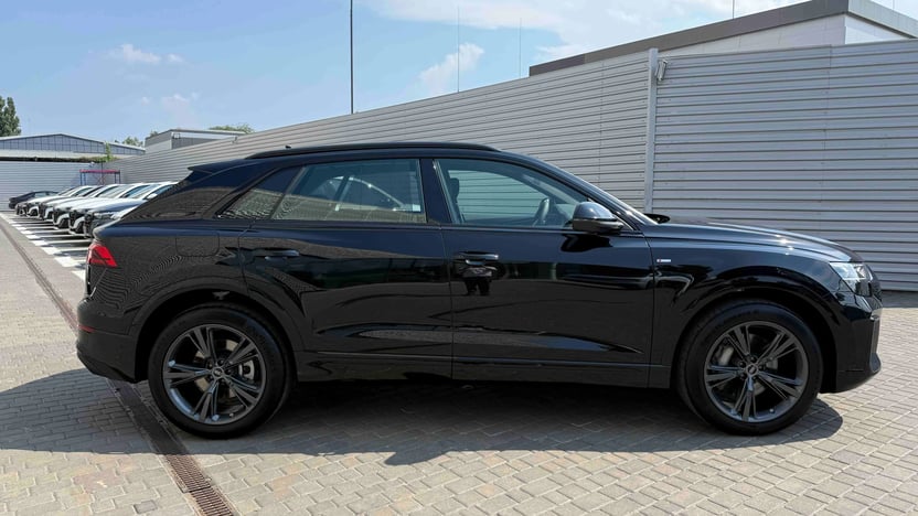 Зображення Audi Q8 50 TDI quattro