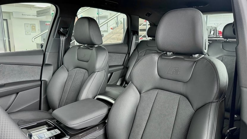 Зображення Audi Q7 50 TDI quattro S line