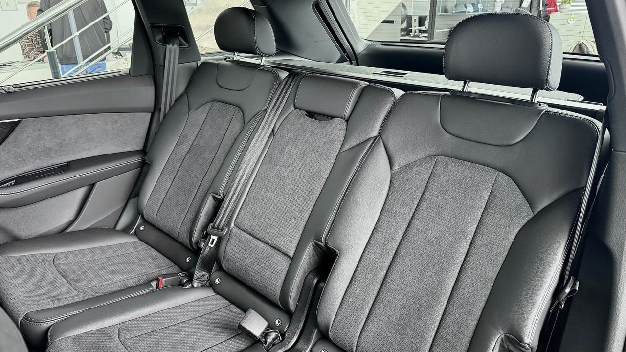 Зображення Audi Q7 50 TDI quattro S line