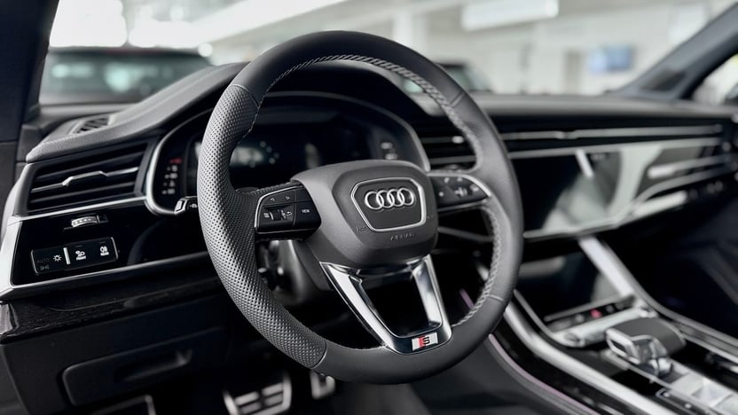 Зображення Audi Q7 50 TDI quattro S line