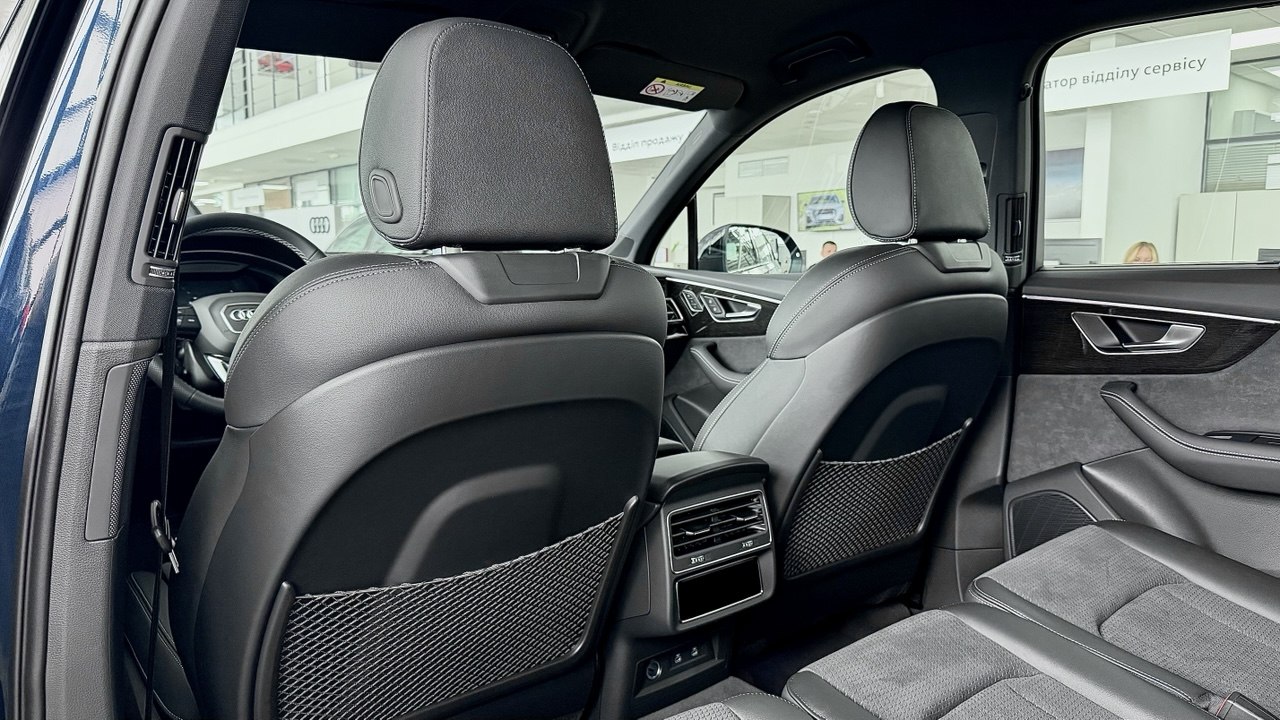 Зображення Audi Q7 50 TDI quattro S line