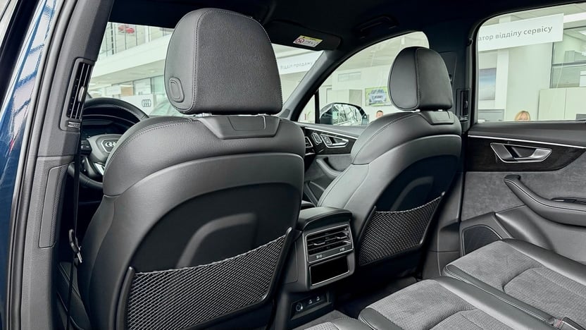 Зображення Audi Q7 50 TDI quattro S line