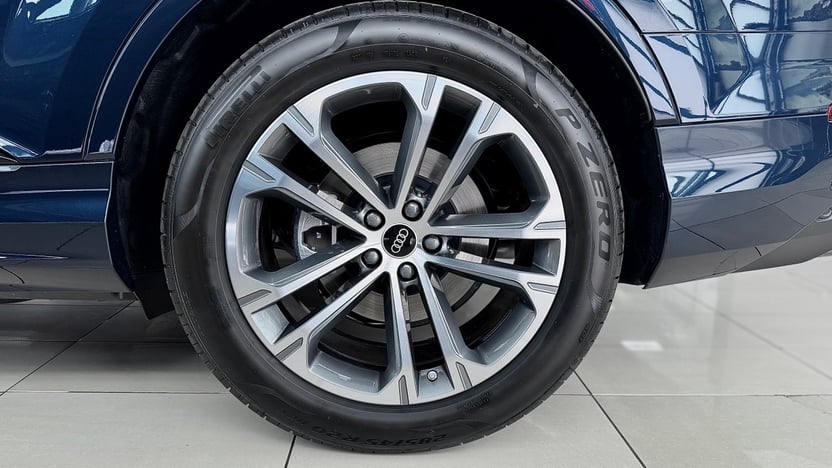Зображення Audi Q7 50 TDI quattro S line