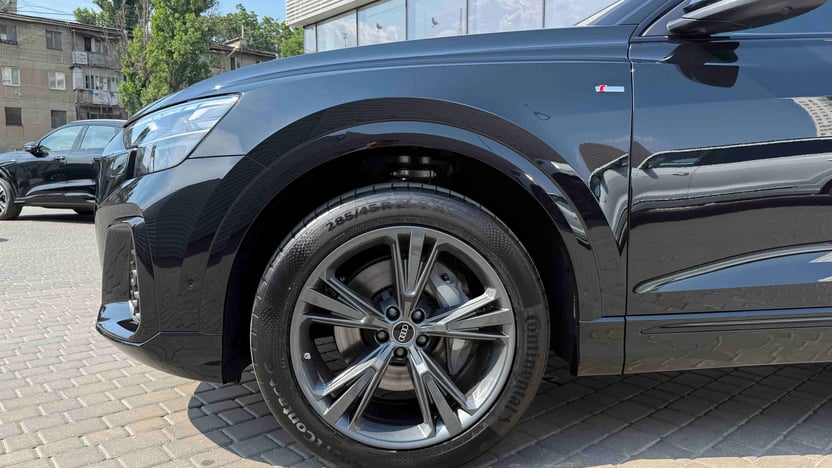 Зображення Audi Q8 50 TDI quattro