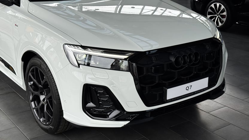 Зображення Audi Q7 50 TDI quattro S line