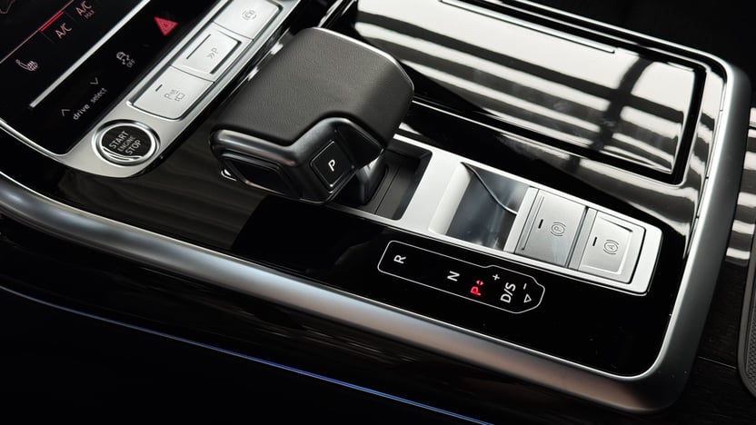 Зображення Audi Q7 50 TDI quattro S line