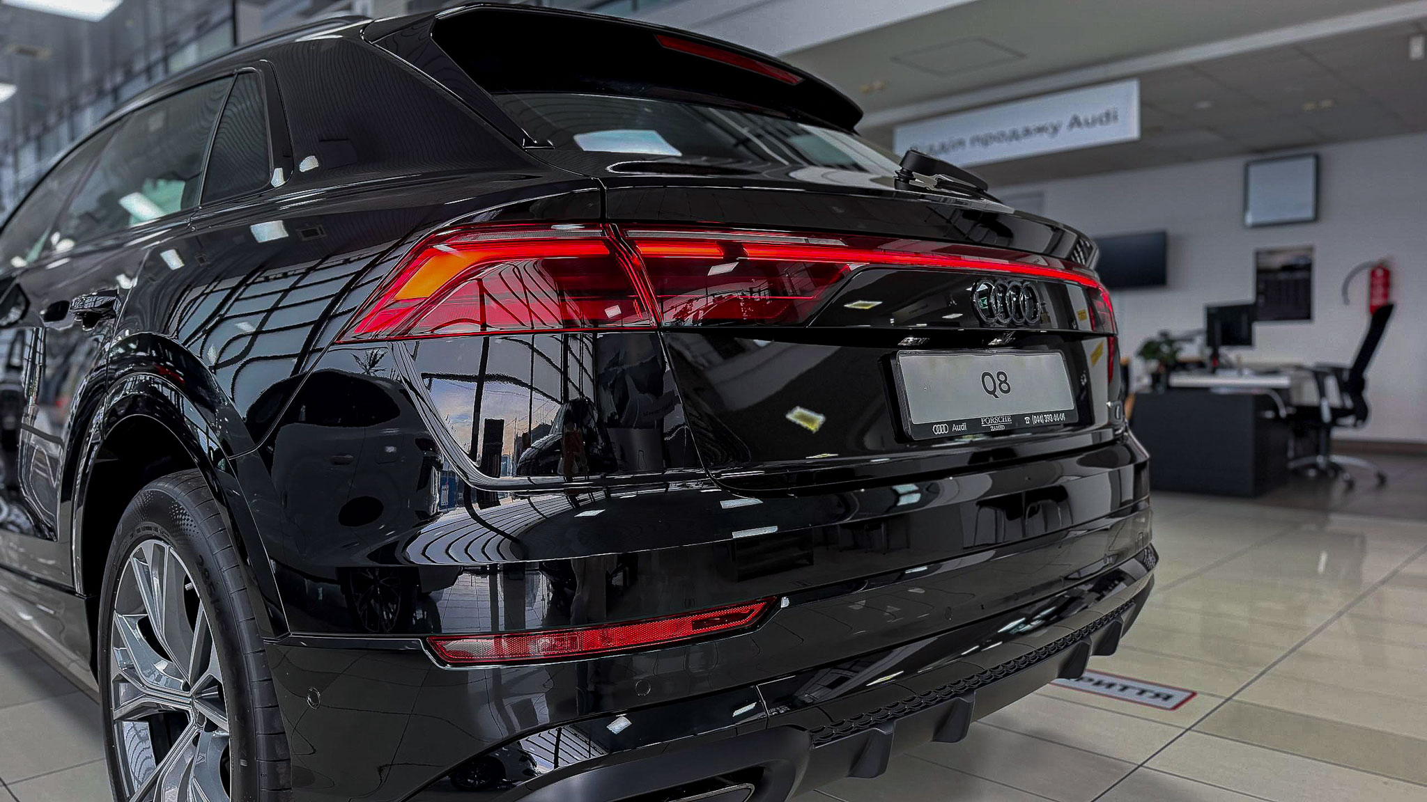 Зображення Audi Q8 50 TDI quattro