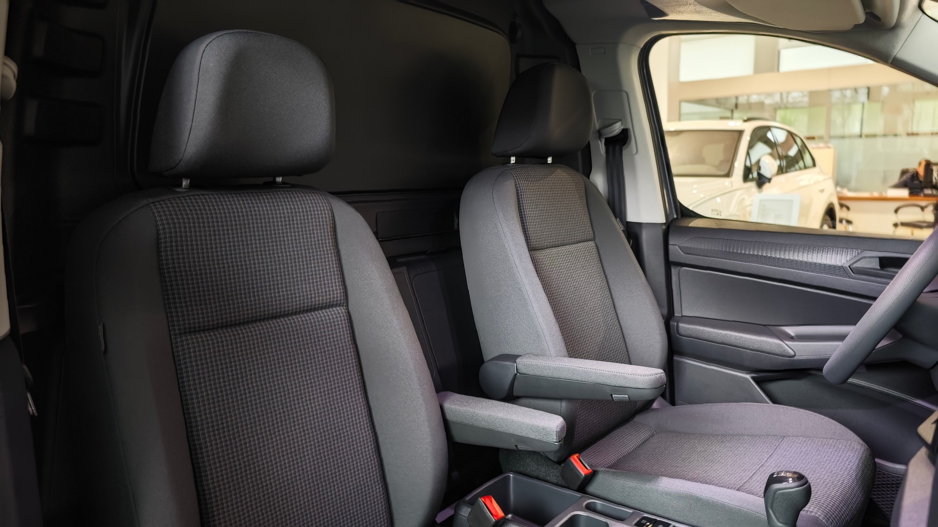 Зображення Caddy Cargo Maxi PRO