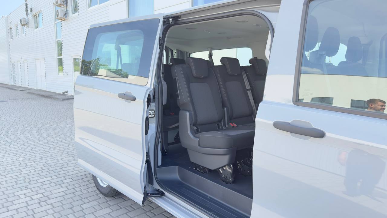 Зображення Transporter Kombi CITY L2H1