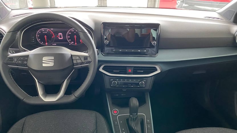 Зображення Arona Xperience 1.6 MPI AG