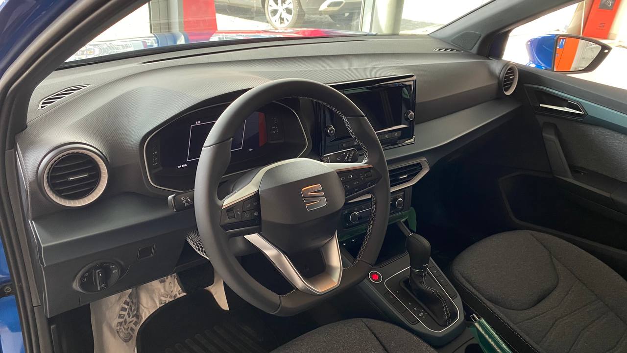 Зображення Arona Xperience 1.6 MPI AG