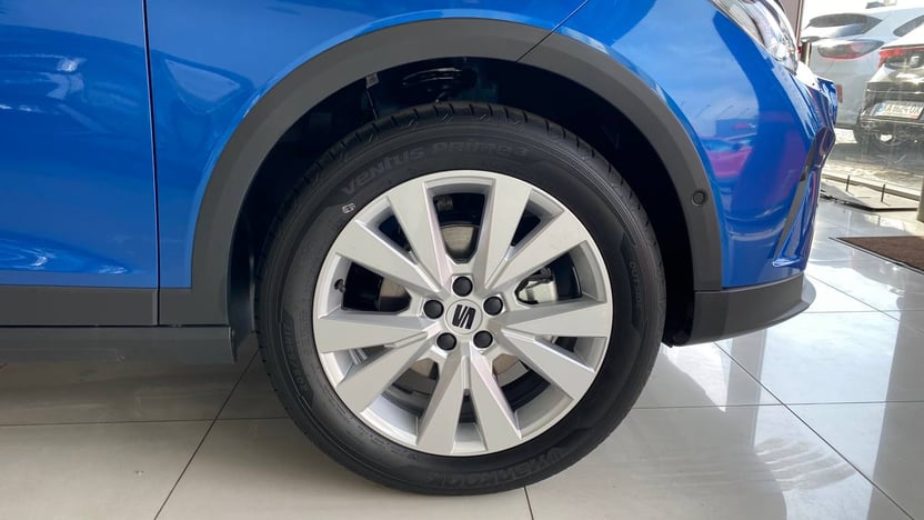 Зображення Arona Xperience 1.6 MPI AG