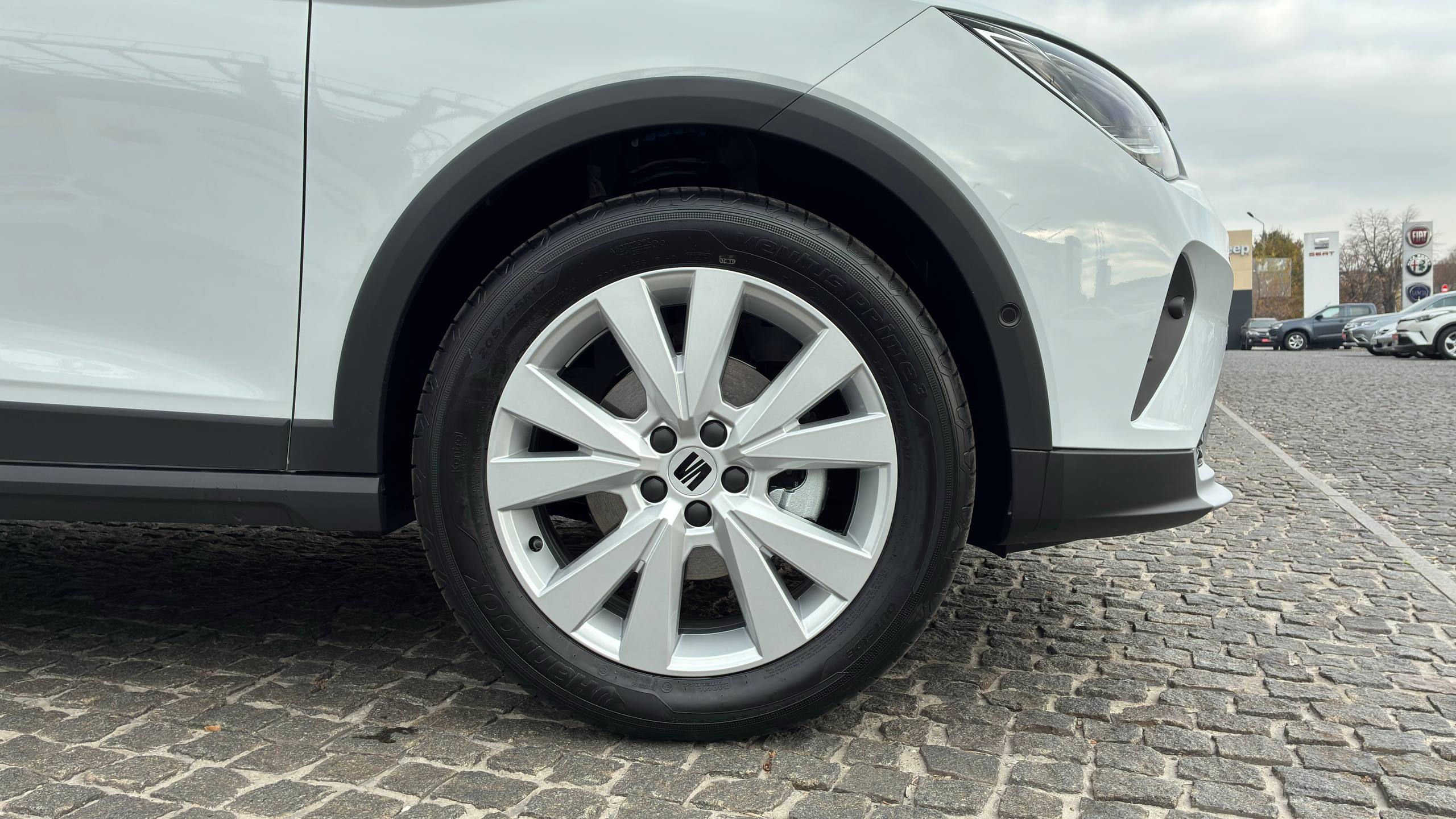 Зображення Arona Xperience 1.6 MPI AG