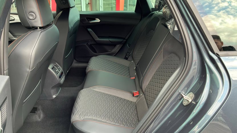 Зображення Leon SP FR 1.5 eTSI 110kW DSG