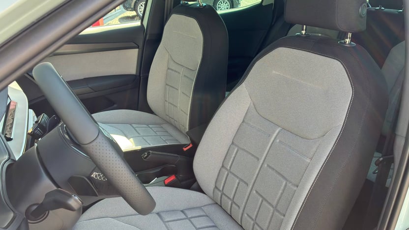 Зображення Arona FR 1.6 MPI 81 кВт AG