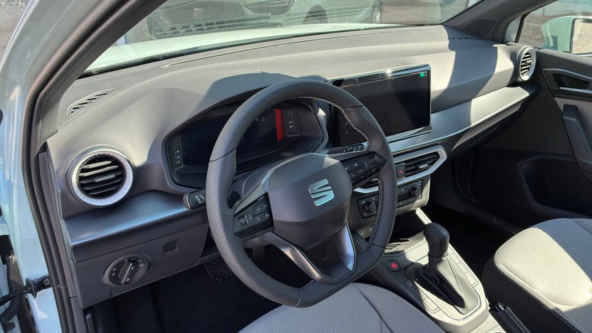 Зображення Arona FR 1.6 MPI 81 кВт AG