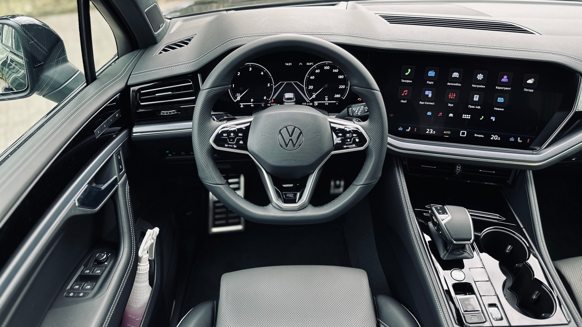 Новий Touareg R-Line Platinum 3.0 V6 TDI