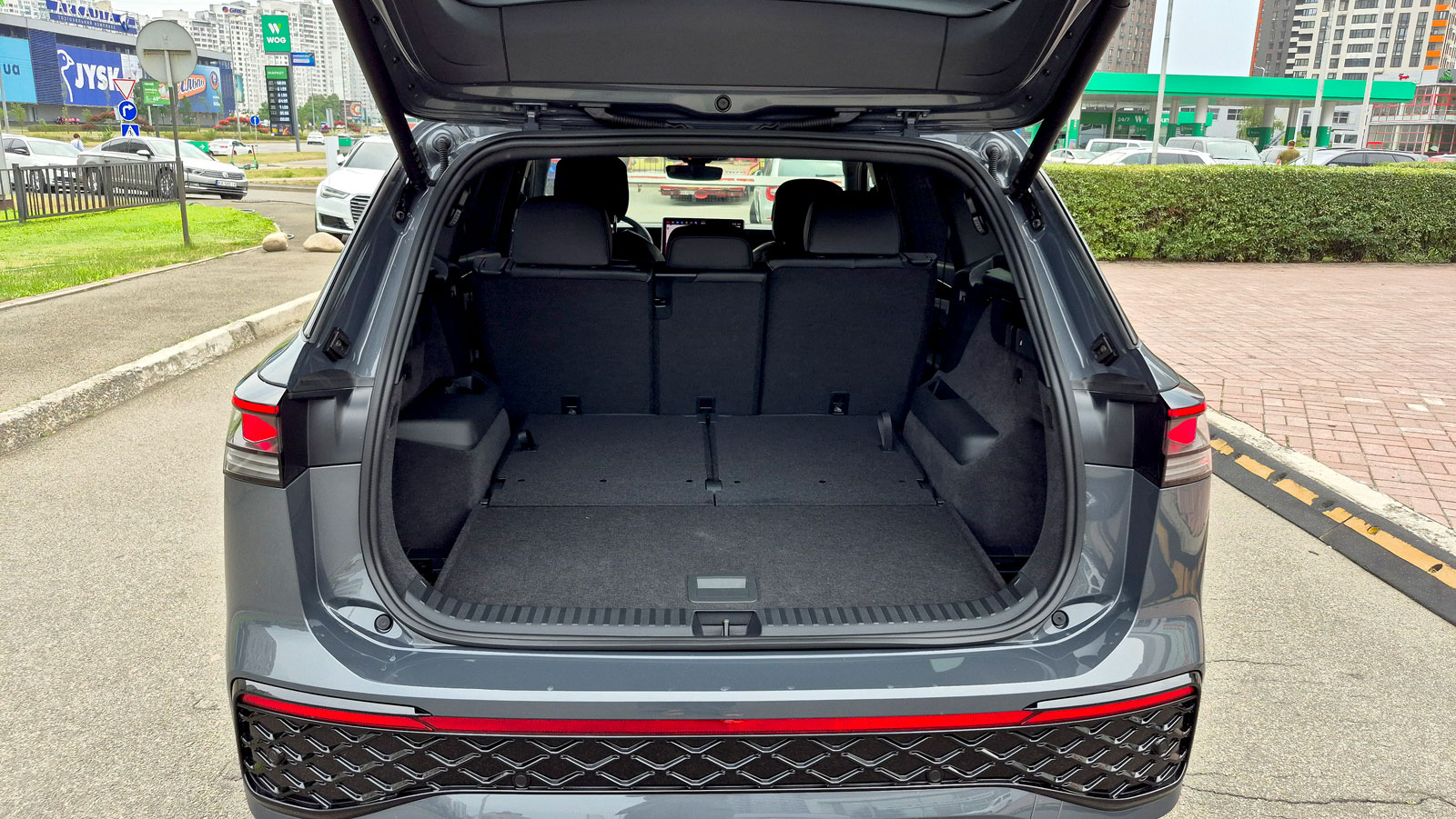 Зображення Новий Tayron R-Line 2.0 TSI 4MOTION