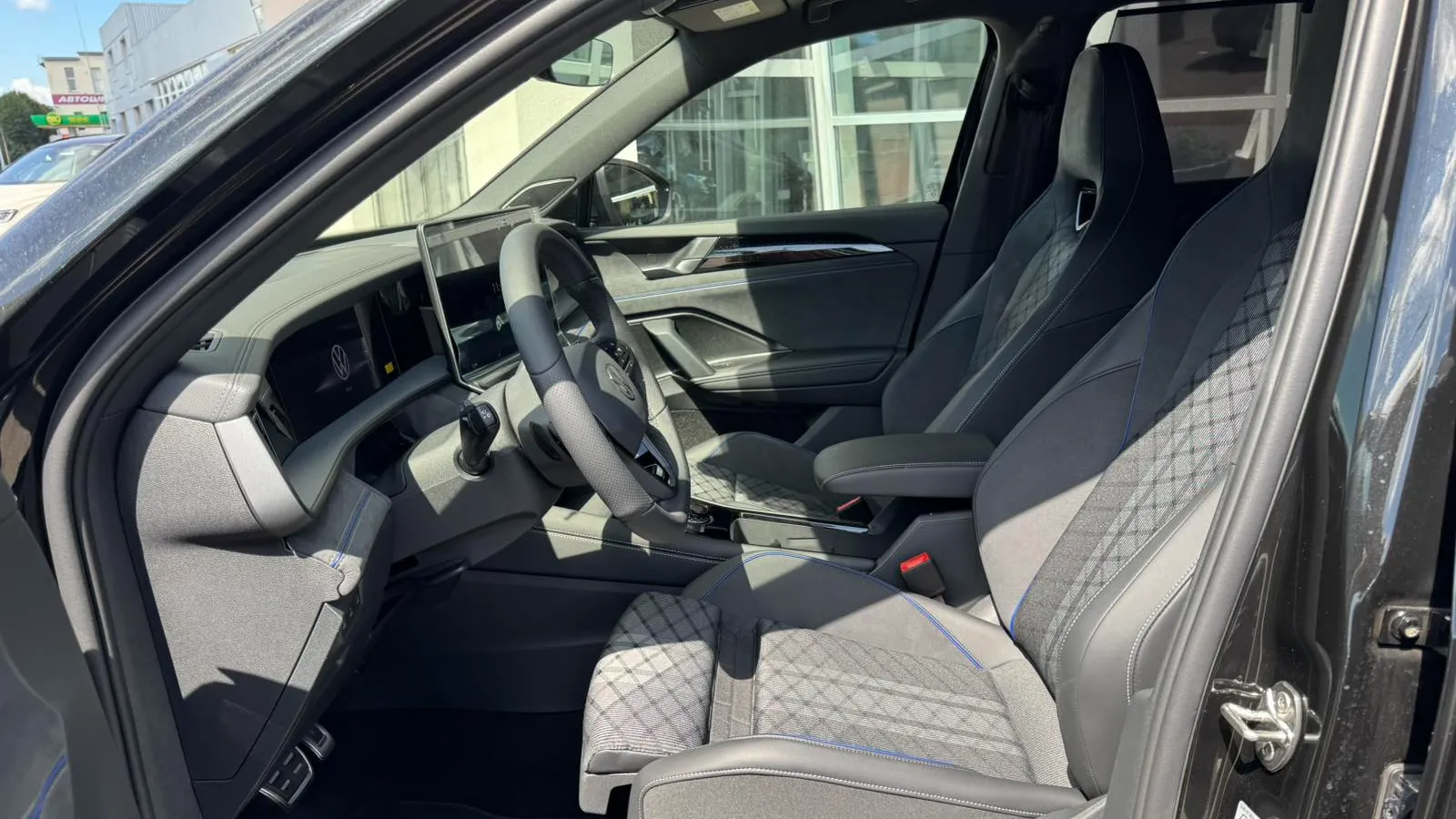 Зображення Новий Tayron R-Line 2.0 TSI 4MOTION