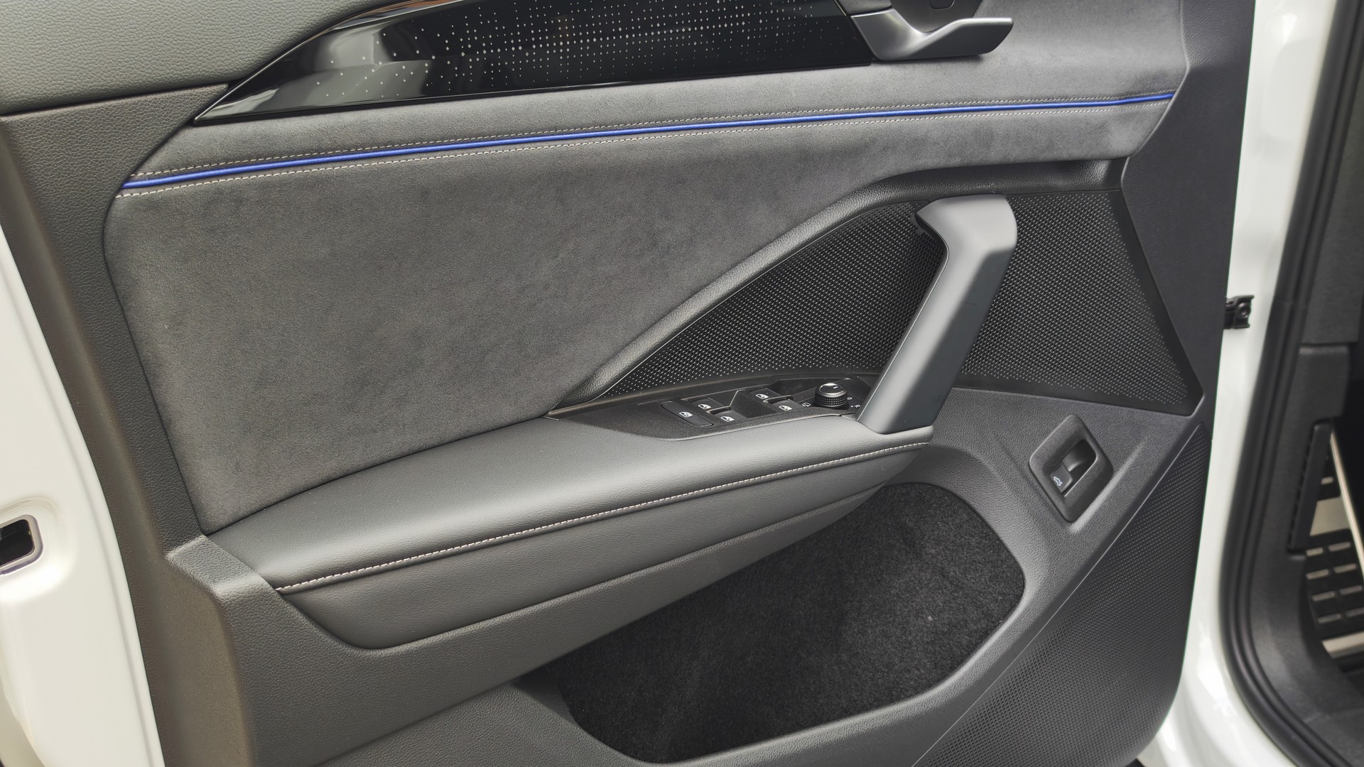 Зображення Новий Tayron R-Line 2.0 TDI 4MOTION