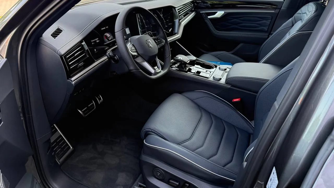 Зображення Touareg R-Line Platinum 3.0 V6 TDI