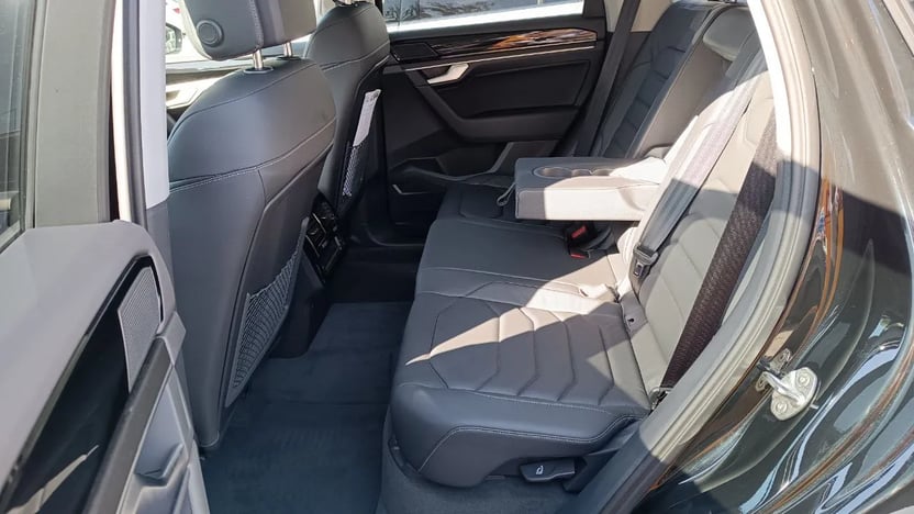 Зображення Touareg Silver 3.0 V6 TFSI