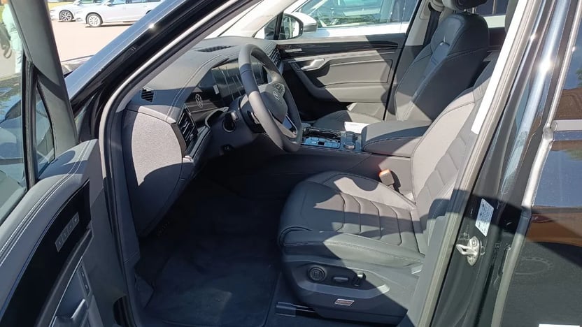 Зображення Touareg Silver 3.0 V6 TFSI